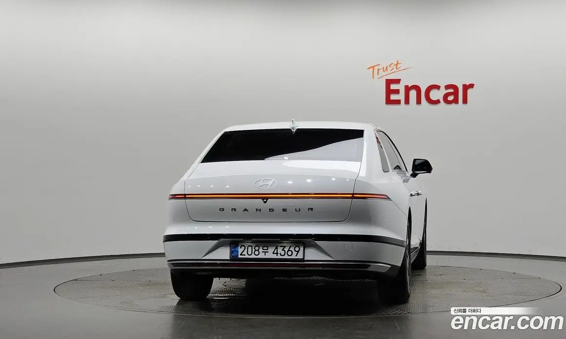 Hyundai Grandeur 2024 1.6 автомат (гидро), фото 3
