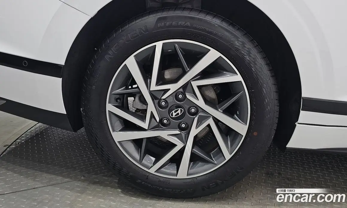 Hyundai Grandeur 2024 1.6 автомат (гидро), фото 6