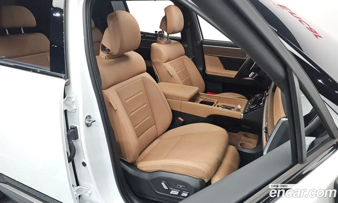 Hyundai Santa Fe 2025 1.6 автомат (гидро), фото 13