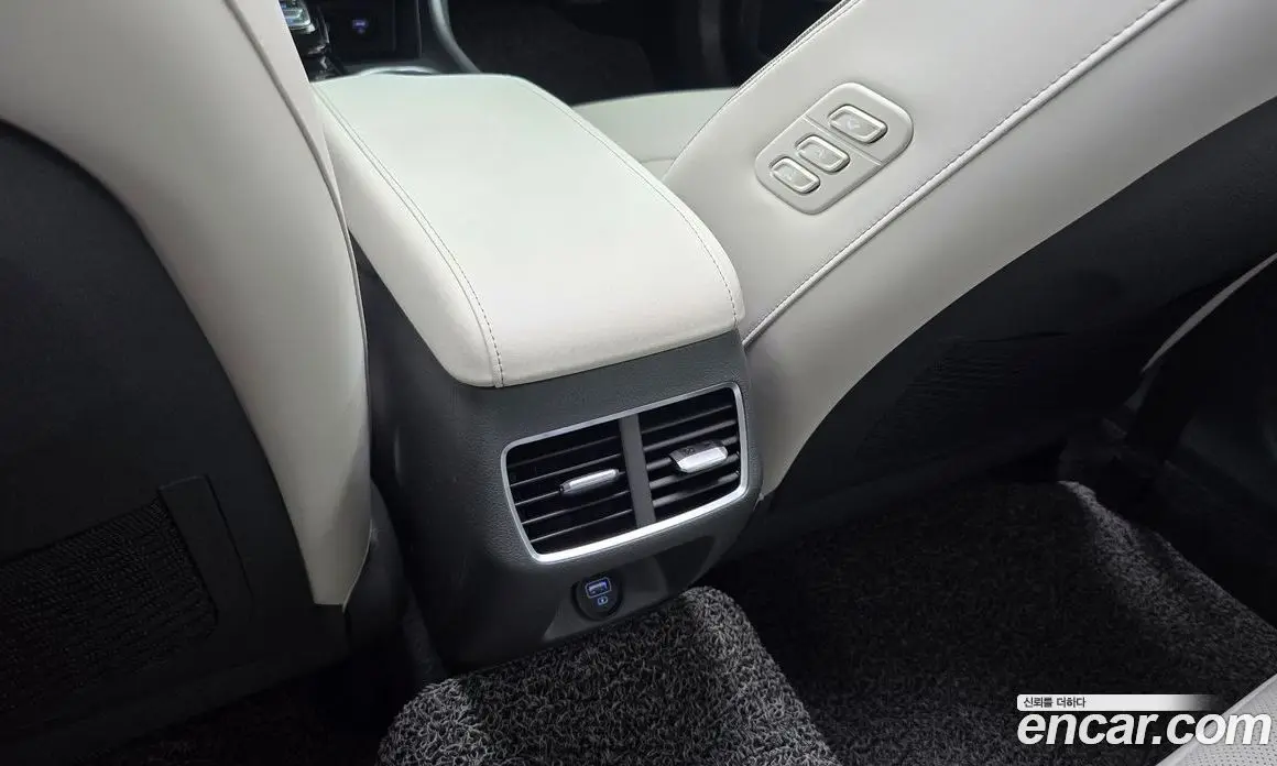 Hyundai Sonata 2019 2.0 автомат (гидро), фото 34