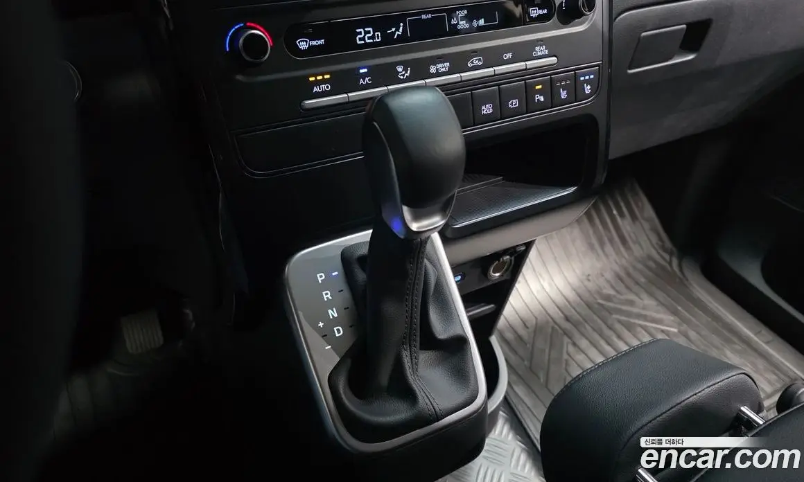 Hyundai Staria 2026 1.6 автомат (гидро), фото 12