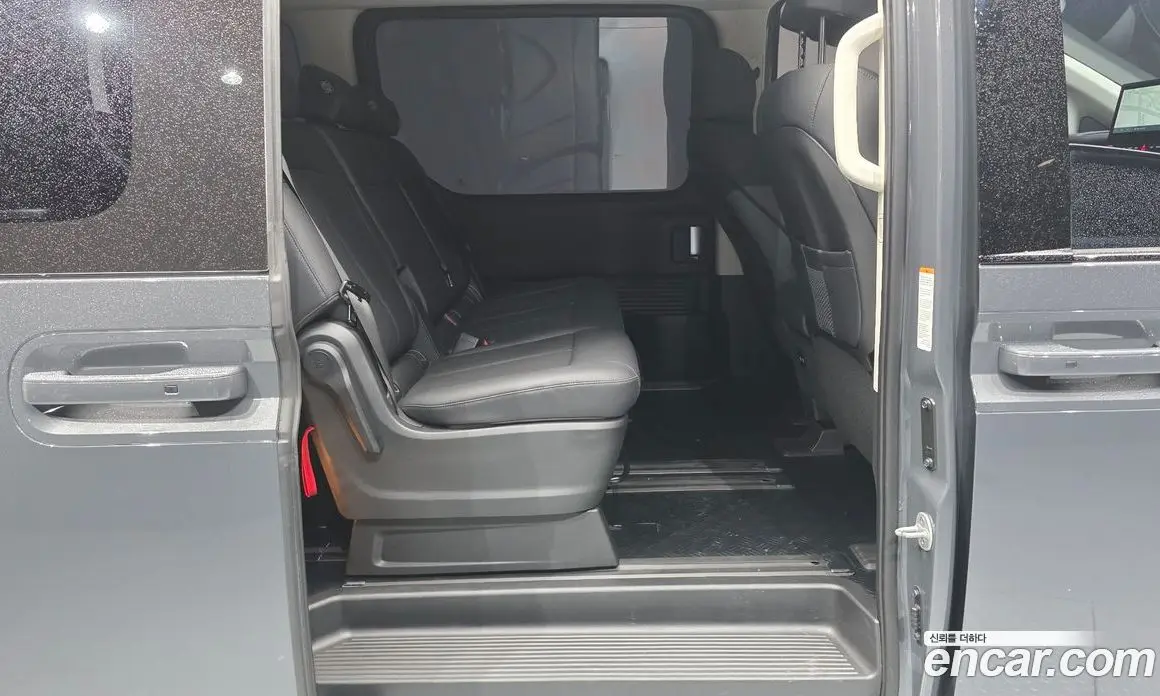 Hyundai Staria 2026 1.6 автомат (гидро), фото 17