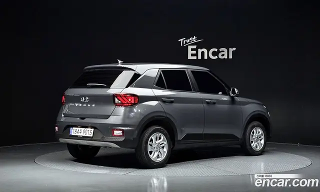 Hyundai Venue 2025 1.6 автомат (гидро), миниатюра 2