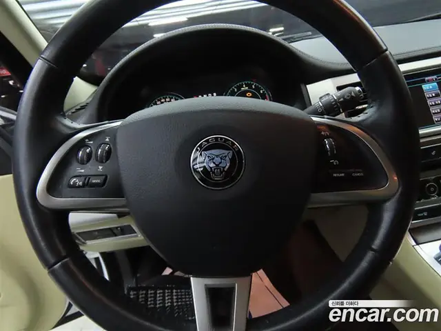 Jaguar XF 2014 2.0 АКПП, миниатюра 8