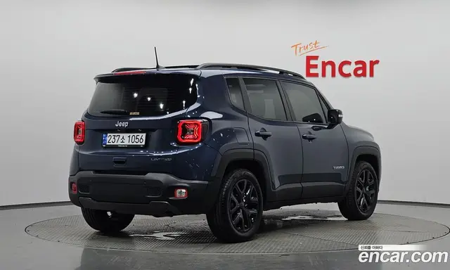 Jeep Renegade 2023 1.3 автомат (гидро), миниатюра 1