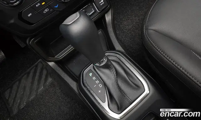Jeep Renegade 2023 1.3 автомат (гидро), миниатюра 11