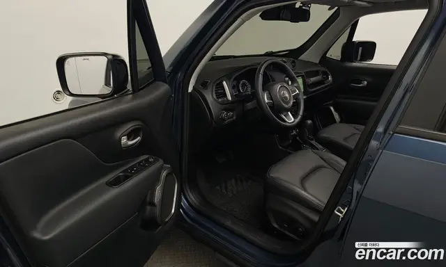 Jeep Renegade 2023 1.3 автомат (гидро), миниатюра 12