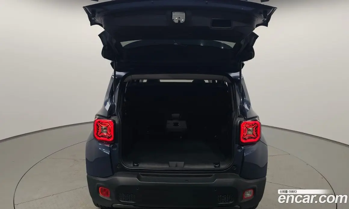 Jeep Renegade 2023 1.3 автомат (гидро), фото 25