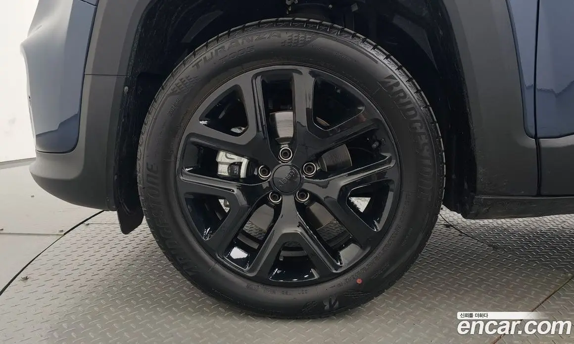 Jeep Renegade 2023 1.3 автомат (гидро), фото 4