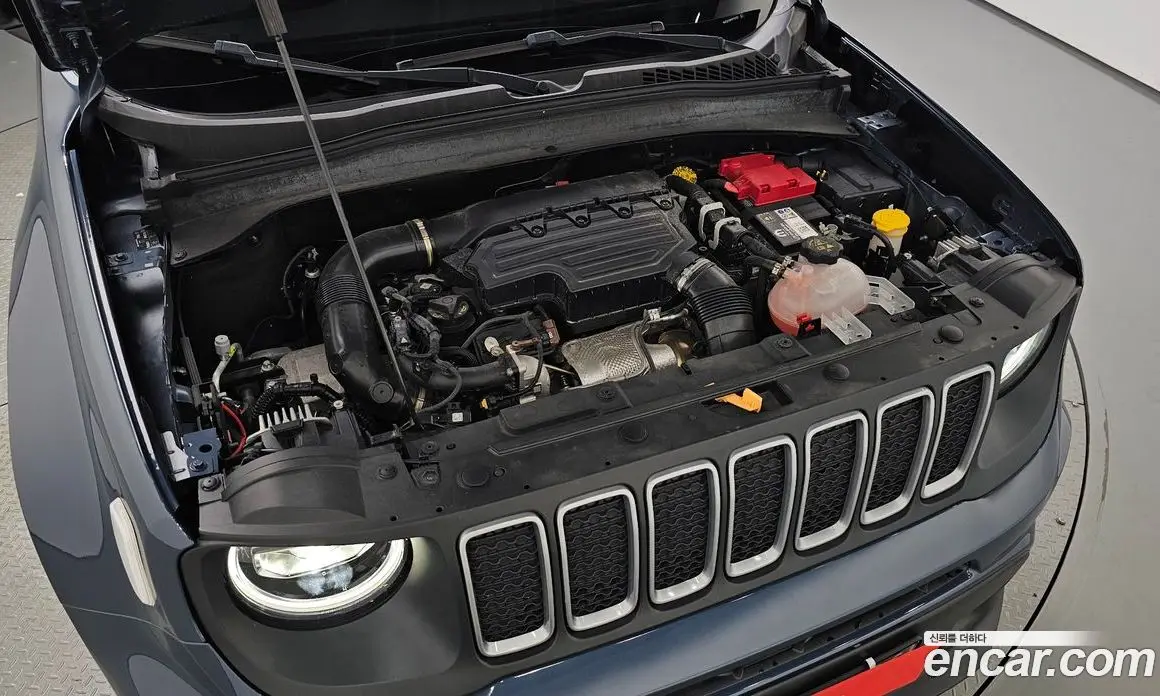 Jeep Renegade 2023 1.3 автомат (гидро), фото 5