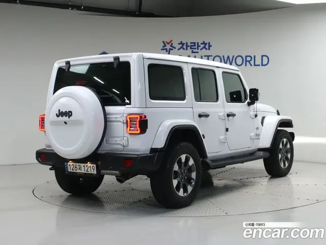 Jeep Wrangler 2022 2.0 автомат (гидро), миниатюра 2