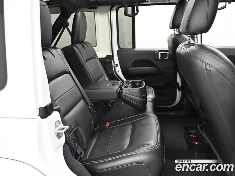 Jeep Wrangler 2022 2.0 автомат (гидро), фото 12