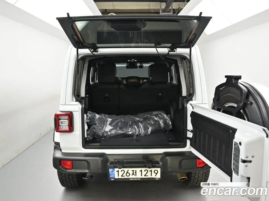 Jeep Wrangler 2022 2.0 автомат (гидро), фото 19
