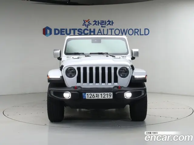Jeep Wrangler 2022 2.0 автомат (гидро), миниатюра 3