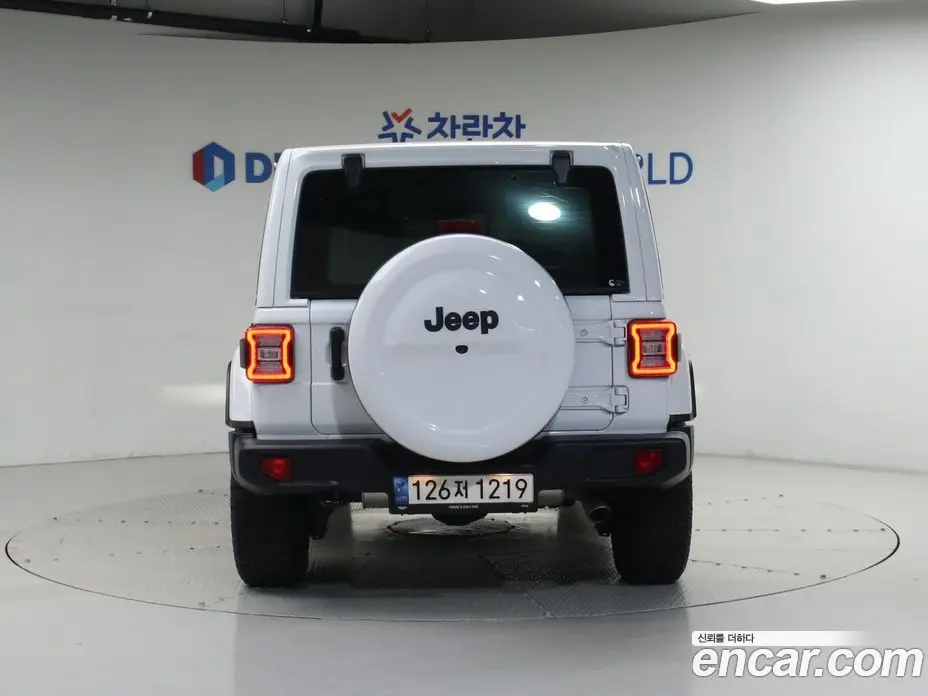 Jeep Wrangler 2022 2.0 автомат (гидро), фото 4