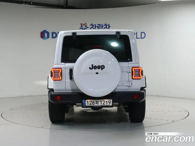 Jeep Wrangler 2022 2.0 автомат (гидро), миниатюра 4