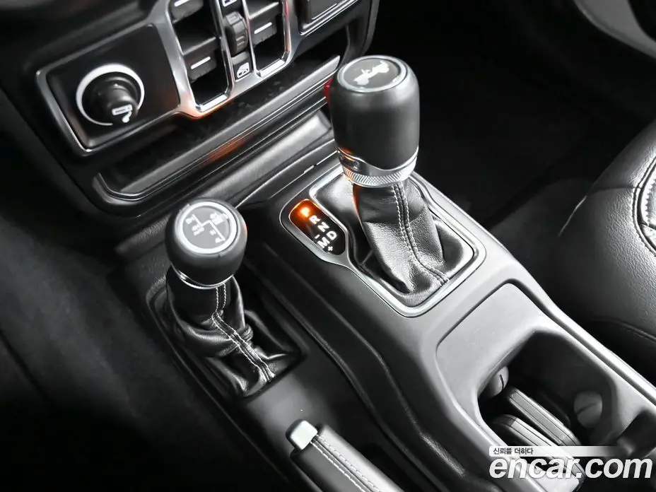 Jeep Wrangler 2022 2.0 автомат (гидро), фото 9