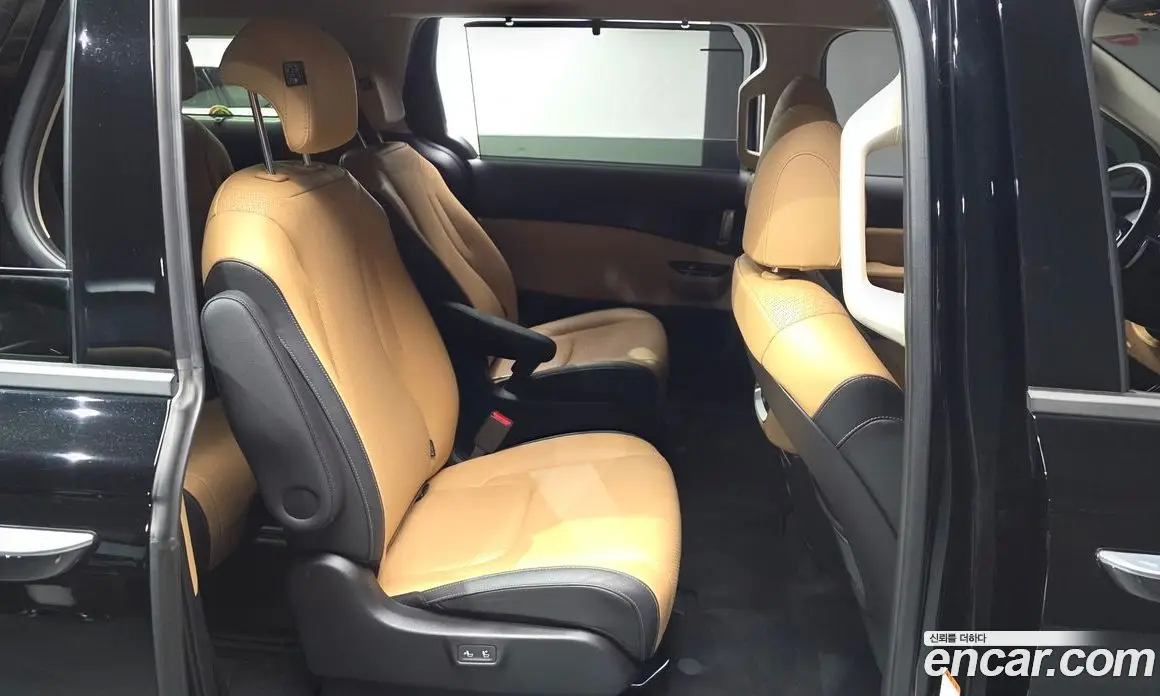 Kia Carnival 2021 2.2 автомат (гидро), фото 17