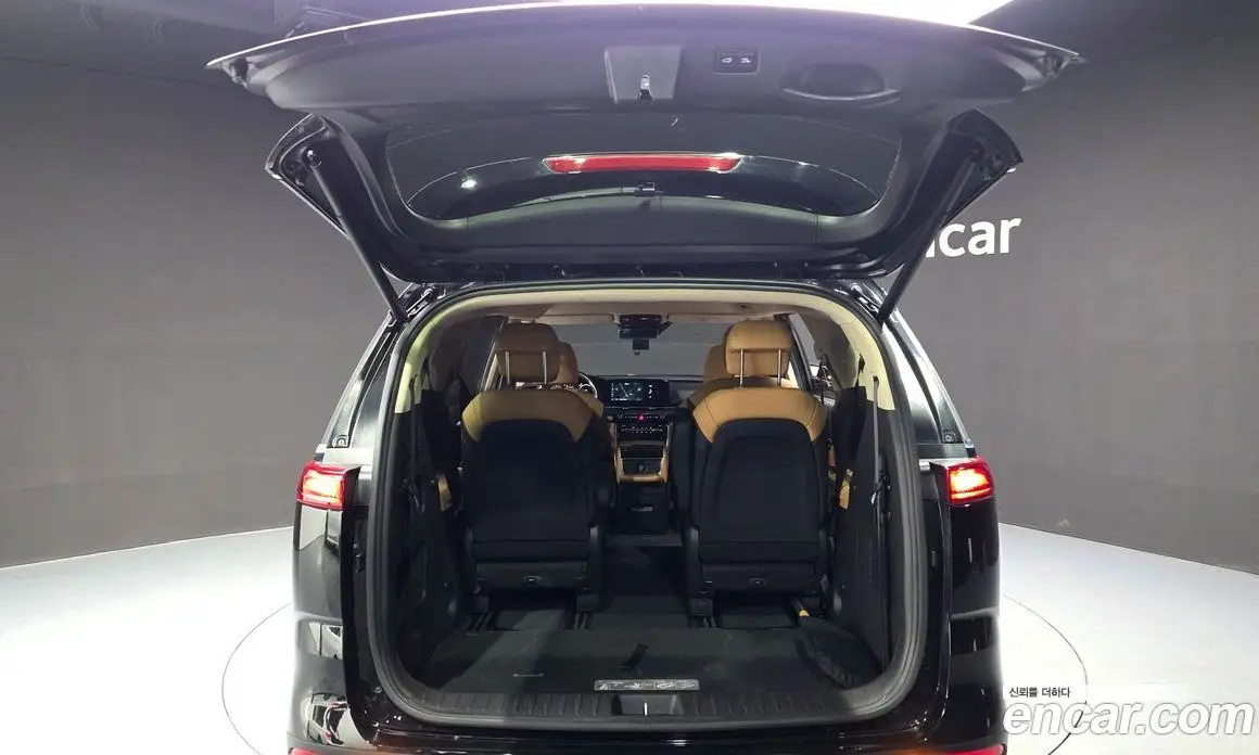 Kia Carnival 2021 2.2 автомат (гидро), фото 23