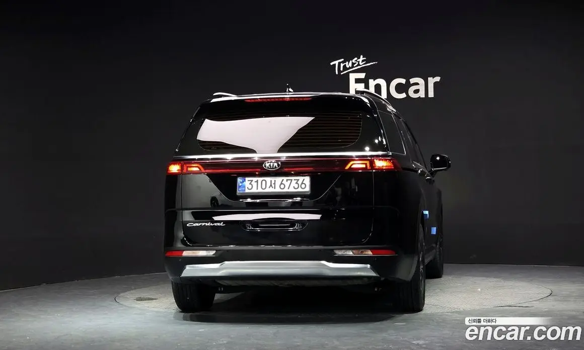 Kia Carnival 2021 2.2 автомат (гидро), фото 4