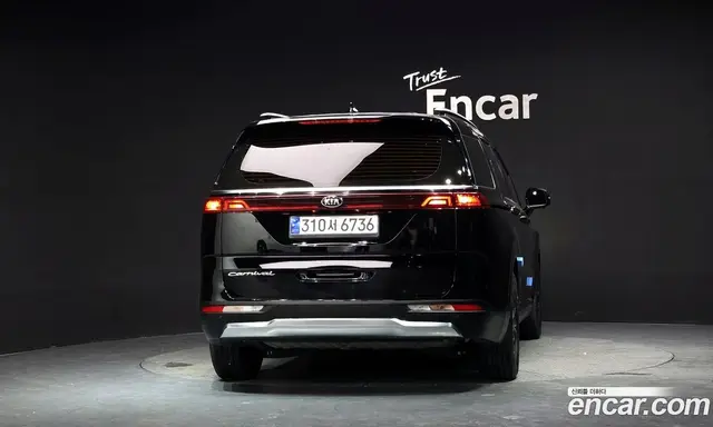 Kia Carnival 2021 2.2 автомат (гидро), миниатюра 4