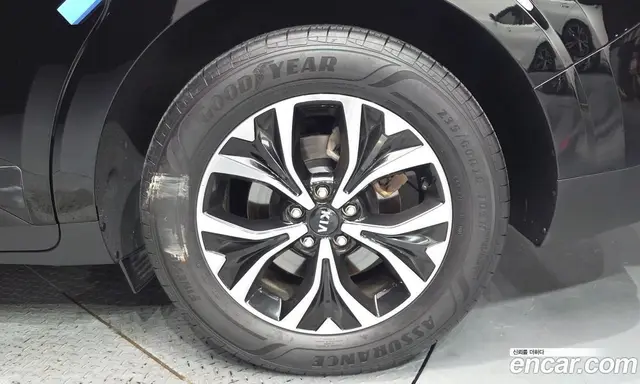 Kia Carnival 2021 2.2 автомат (гидро), миниатюра 7