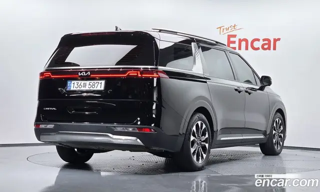 Kia Carnival 2022 2.2 автомат (гидро), миниатюра 2