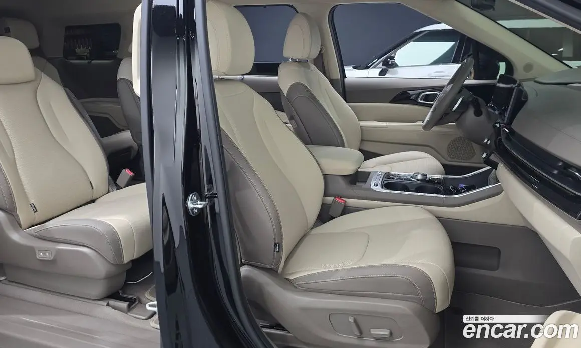 Kia Carnival 2024 1.6 автомат (гидро), фото 15