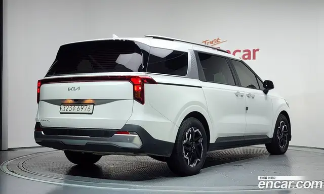 Kia Carnival 2024 2.2 автомат (гидро), миниатюра 2