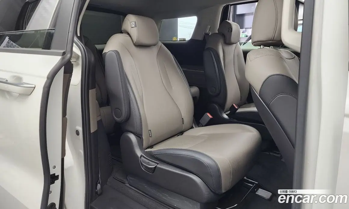 Kia Carnival 2024 2.2 автомат (гидро), фото 18