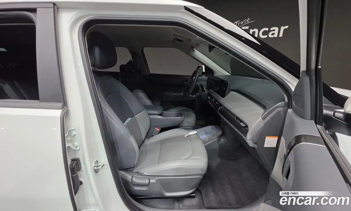 Kia EV3 2025 0.2 автомат (гидро), фото 13