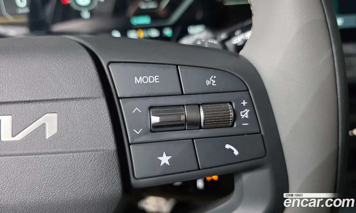Kia EV3 2025 0.2 автомат (гидро), фото 21