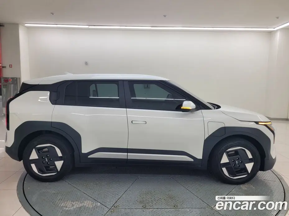 Kia EV3 2026 0.1 автомат (гидро), фото 19