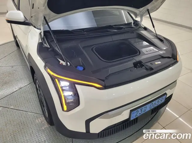 Kia EV3 2026 0.1 автомат (гидро), миниатюра 6