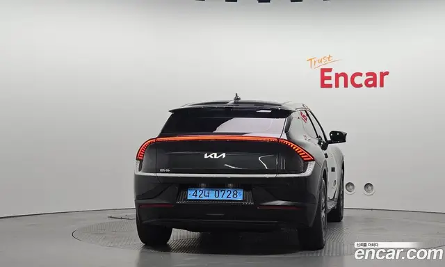 Kia EV6 2022 0.1 автомат (гидро), миниатюра 4