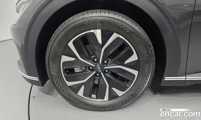 Kia EV6 2022 0.1 автомат (гидро), миниатюра 5