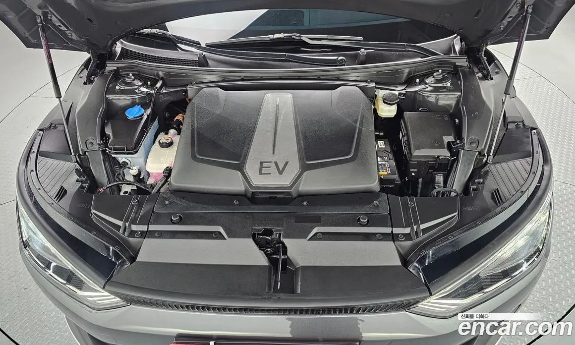 Kia EV6 2022 0.1 автомат (гидро), фото 6