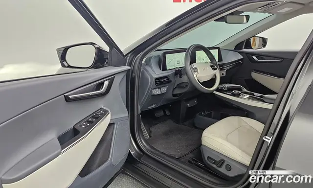 Kia EV6 2022 0.1 автомат (гидро), миниатюра 10