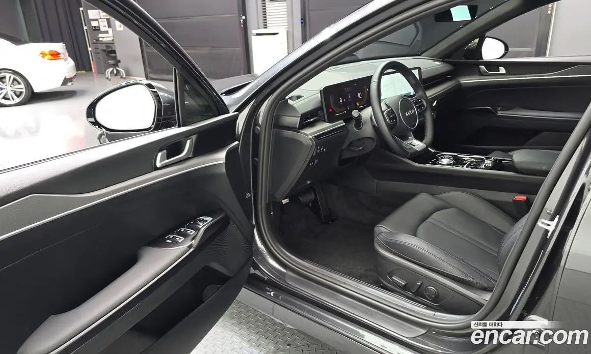 Kia K5 (Optima) 2025 1.6 автомат (гидро), фото 10