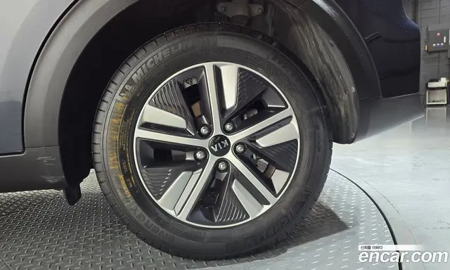 Kia Niro 2020 1.6 автомат (гидро), миниатюра 7