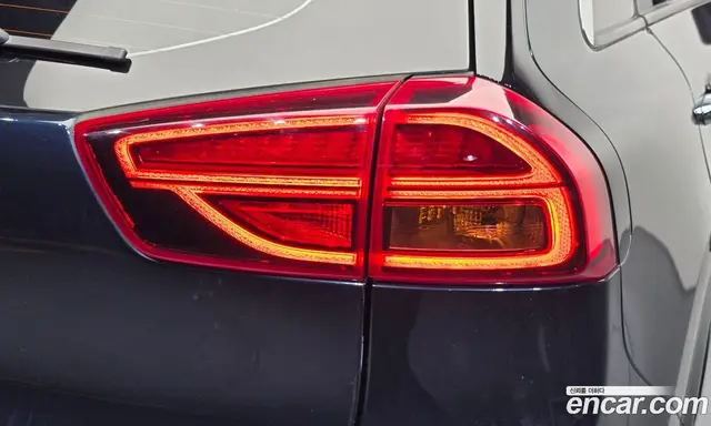 Kia Niro 2020 1.6 автомат (гидро), миниатюра 9