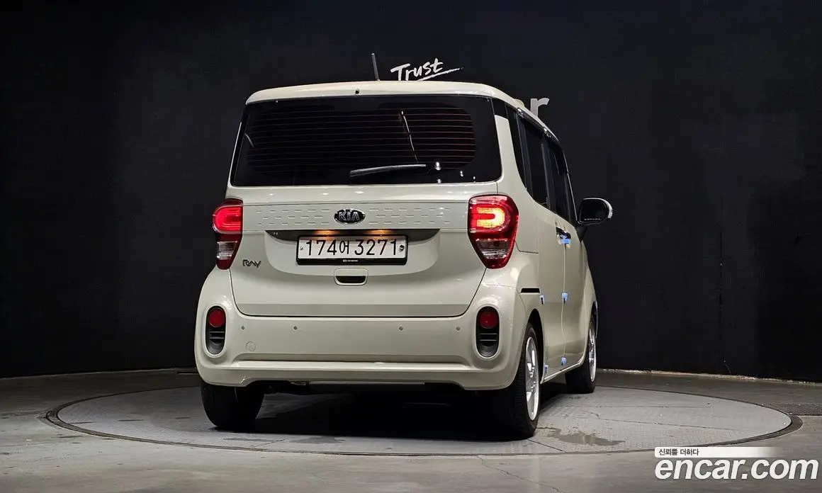 Kia Ray 2020 1.0 автомат (гидро), фото 4