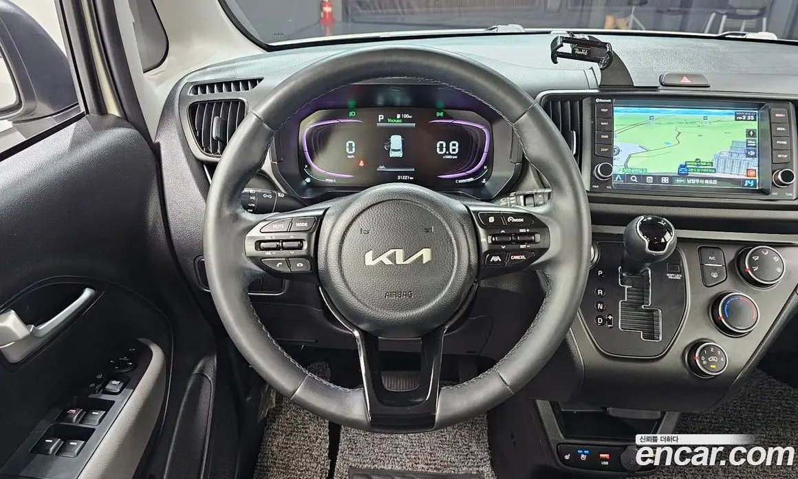 Kia Ray 2022 1.0 автомат (гидро), фото 19