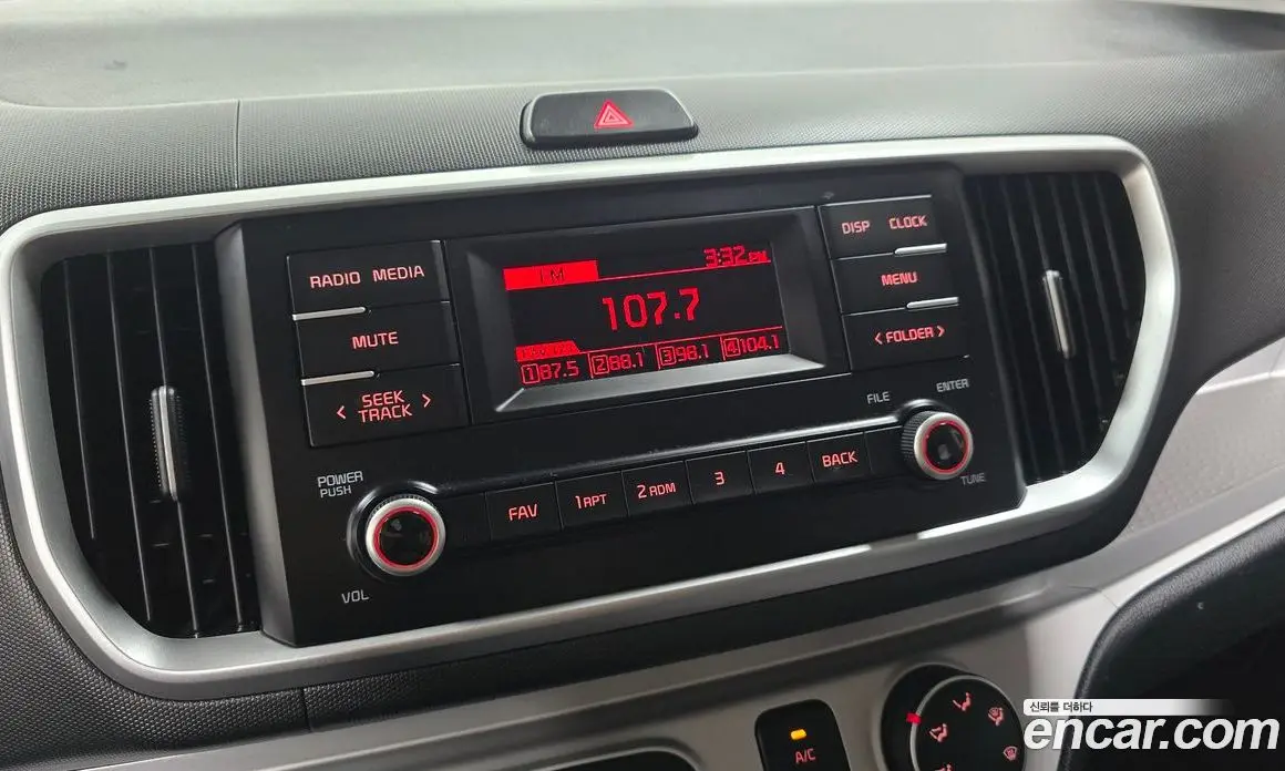 Kia Ray 2022 1.0 автомат (гидро), фото 19
