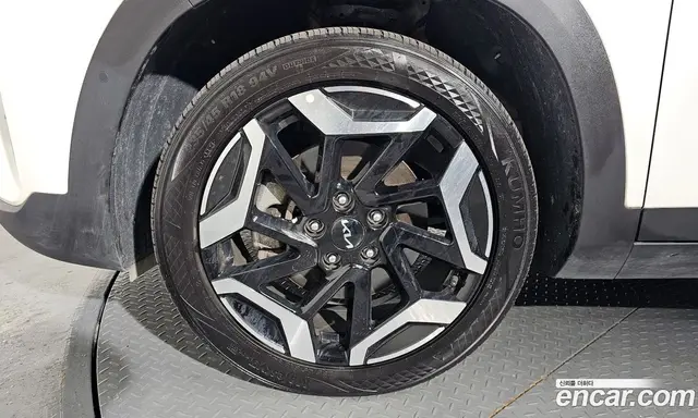 Kia Seltos 2024 1.6 автомат (гидро), миниатюра 5