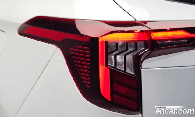 Kia Seltos 2024 1.6 автомат (гидро), миниатюра 9