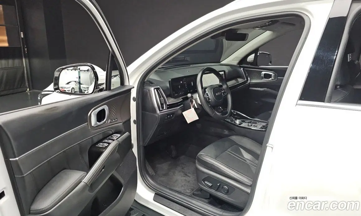 Kia Sorento 2023 2.5 автомат (гидро), фото 13