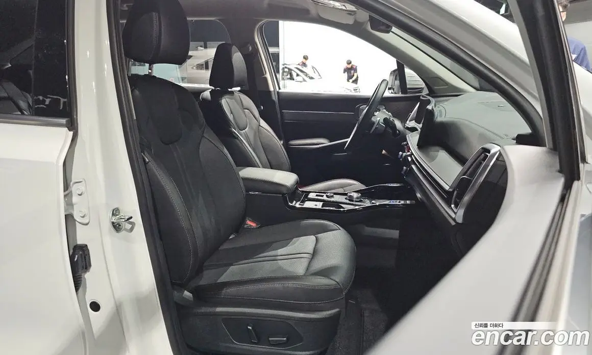 Kia Sorento 2023 2.5 автомат (гидро), фото 18