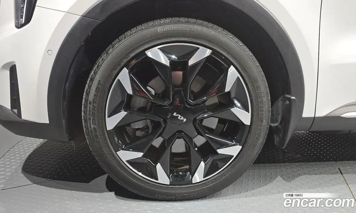 Kia Sorento 2023 2.5 автомат (гидро), фото 5