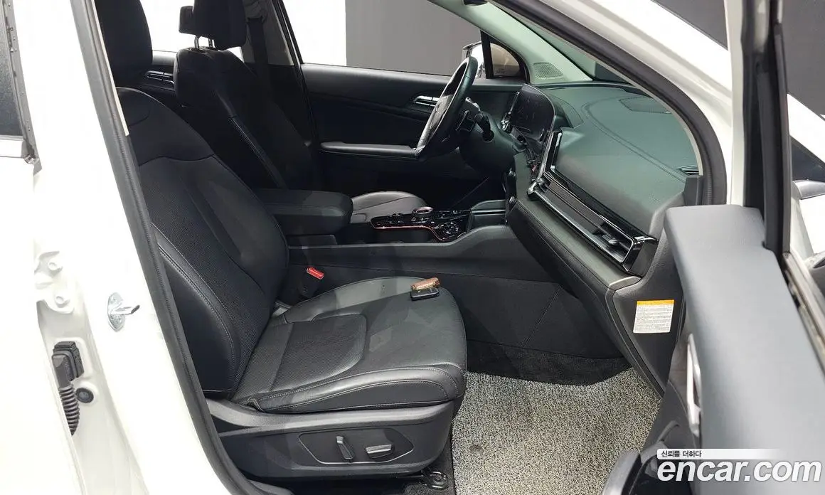 Kia Sportage 2023 1.6 автомат (гидро), фото 16